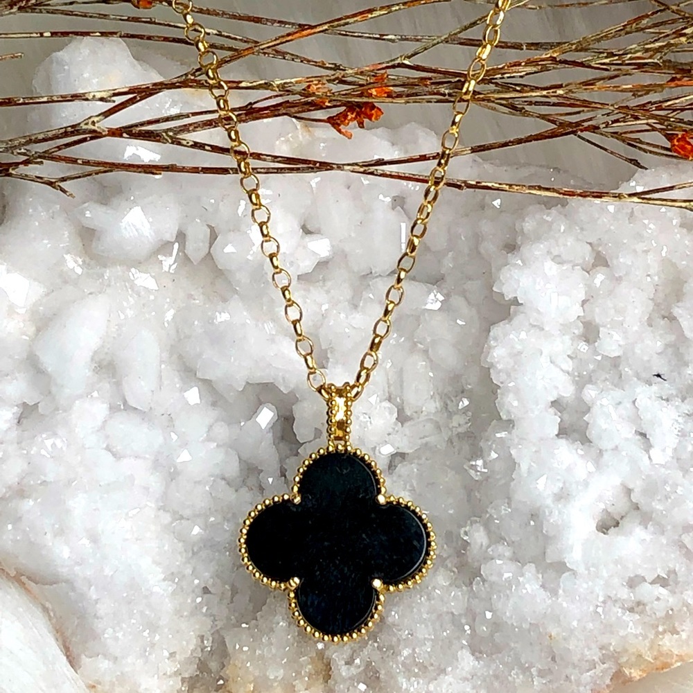 FOR SALE 18k Real Saudi Gold Black Glover Necklace